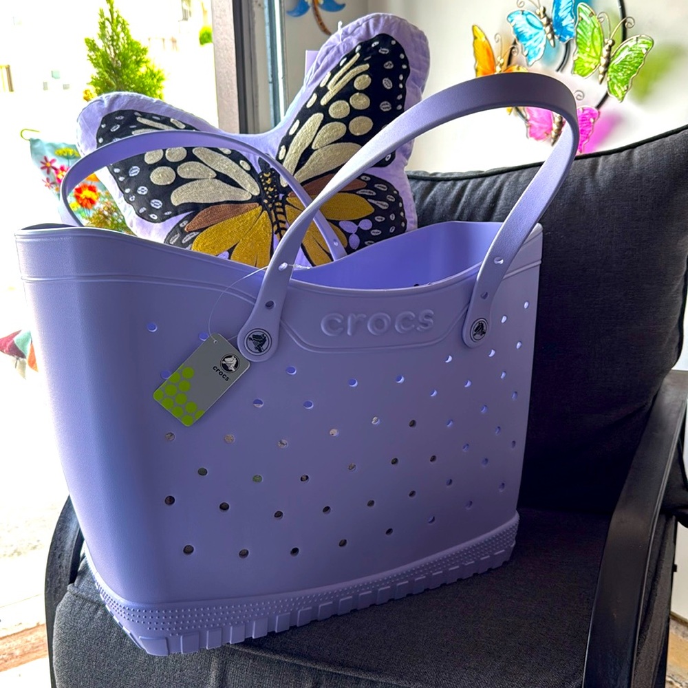 🌺Super Cute CROCS Classic Tote Bag🌺